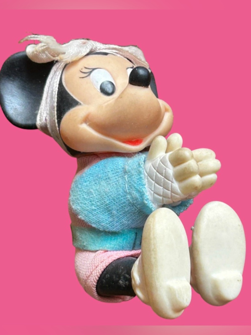 Vintage Rare Minnie Mouse Hugger Grabber Clip on - Disney